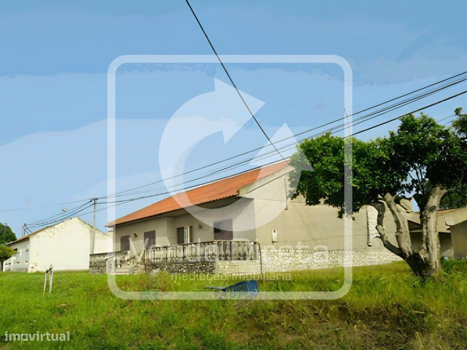 Moradia T3 Isolada | Garagem 720 m² de Terreno | Foros da Afeiteira...