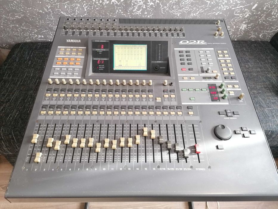 Yamaha o2R  Mikser cyfrowy