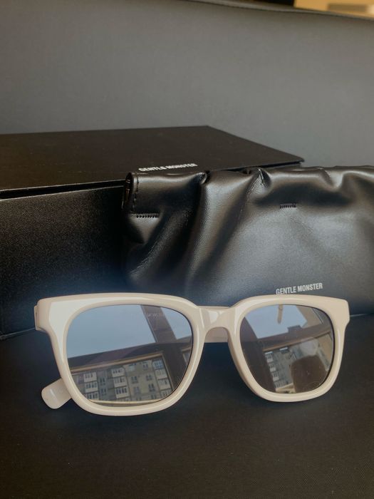 小物 GENTLE MONSTER org.jpg