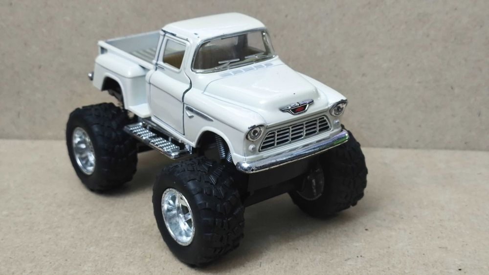 Машинка Chevy Stepside Pick-up 1955 (Off Road) 1.32 Kinsmart KT 5330