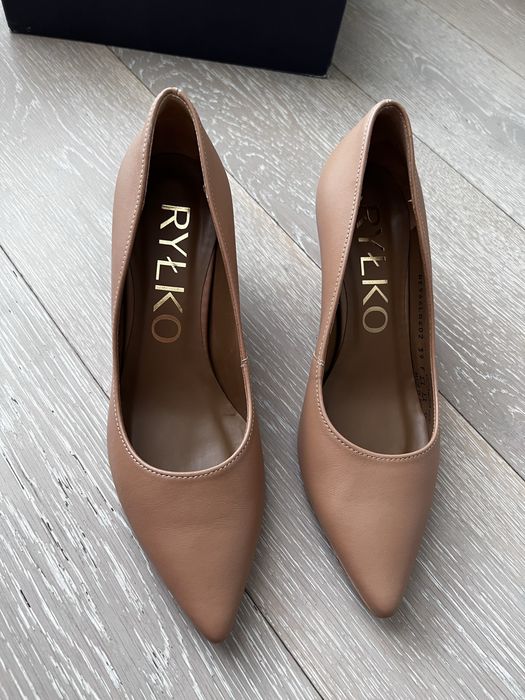 Нові шкіряні туфлі польського бренду