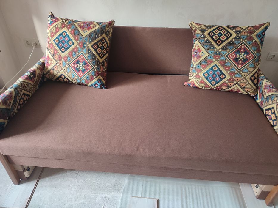 Продам діван. Дуже гарний стан.