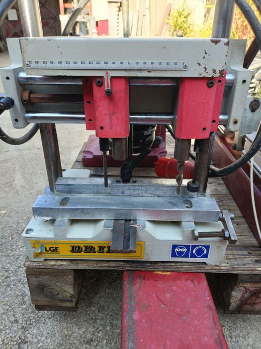 Máquina de Furar 2 brocas