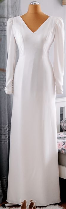 Suknia ślubna - gładka, prosta