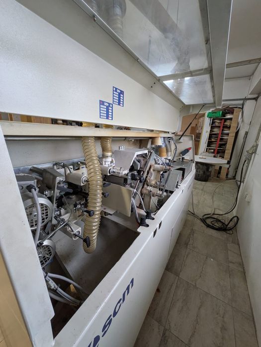 Okleiniarka SCM K100 wstępne frezowanie