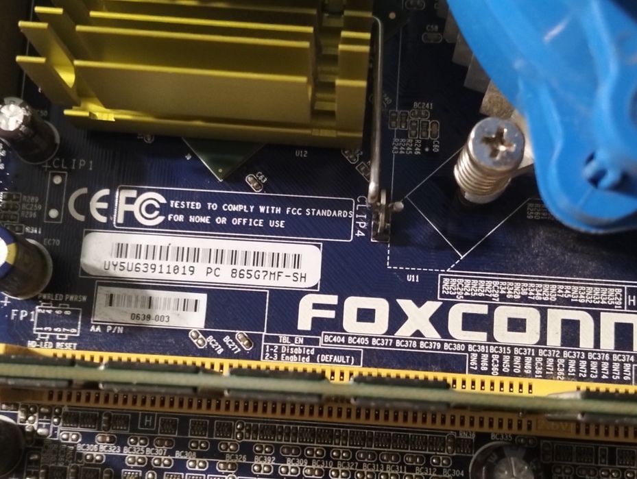 Материнська плата: Foxconn 865G7MF-SH (Socket LGA775)