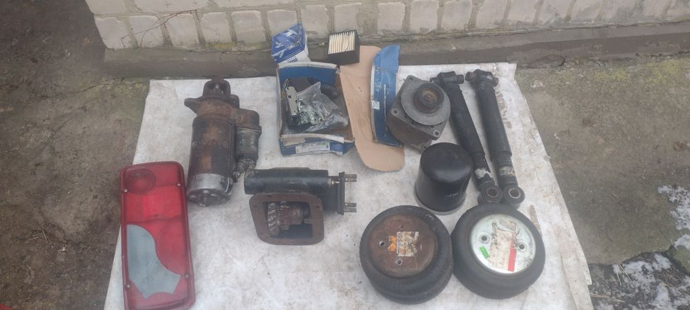 Запчастини для тягачів МАН і Сканія