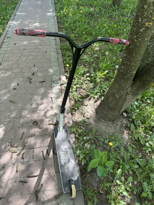 Продам трюковий самокат