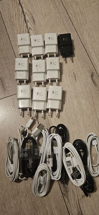 Ładowarka do szybkiego ładowania 5V 2A z kablem USB-C  lub micro USB