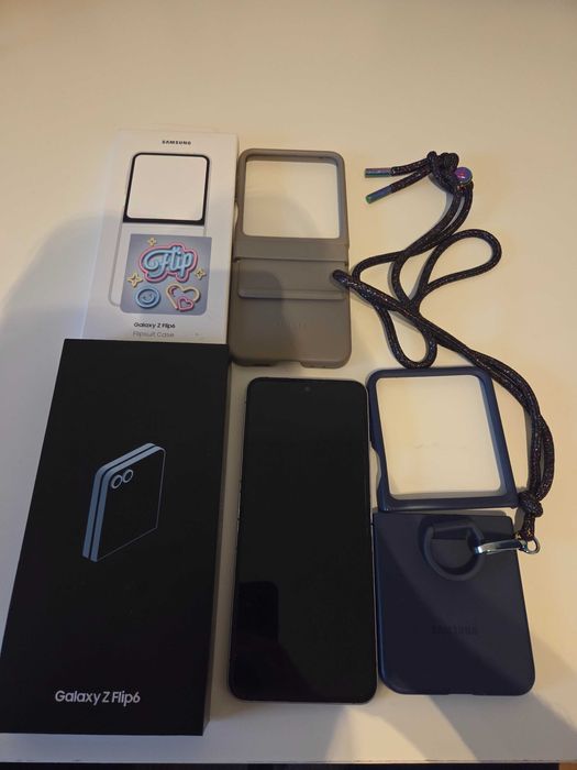 Samsung Galaxy Z Flip6 12GB/512GB Niebieski komplet + etui