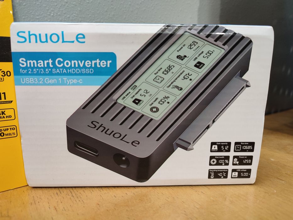 Karta microSDXC 64GB Kodak + adapter ShuoLe SATA na USB-C ekran LCD.