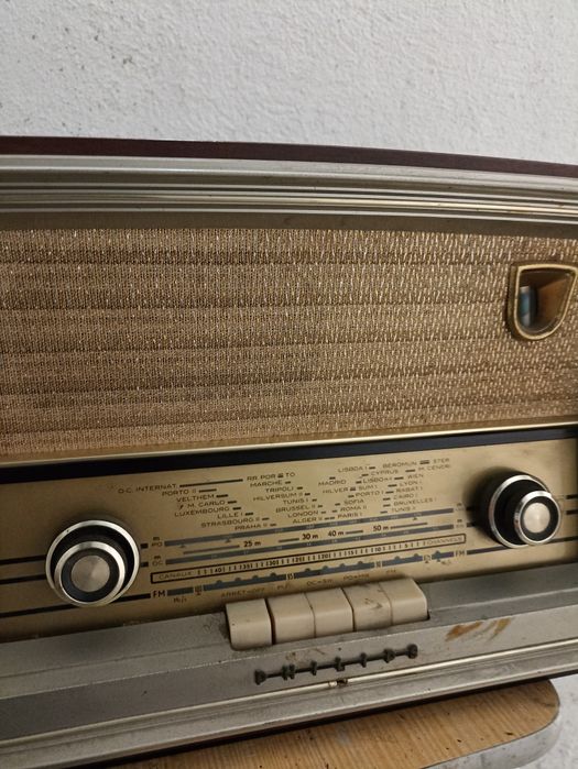 Vendo rádio a funcionar