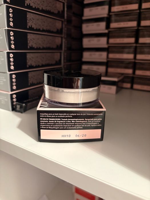 Transparentny Puder Sypki Mary Kay
