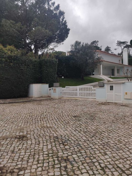Moradia de luxo V6 na Quinta da Penha Longa