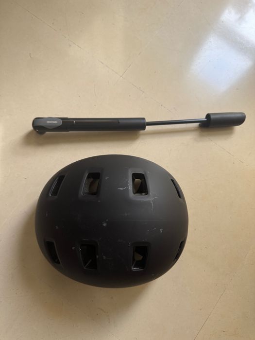 Conjunto capacete bicicleta bomba e luz frontal