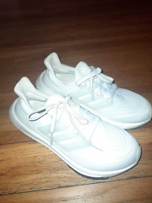 Tênis de corrida Adidas feminino Ultraboost Light