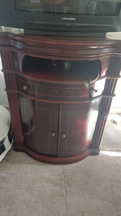 Móvel para televisão