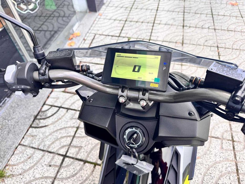 Mota Eletrica Felo FW07 - 135KM/H - NOVA