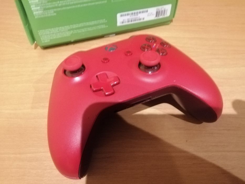 Comando Xbox one em caixa