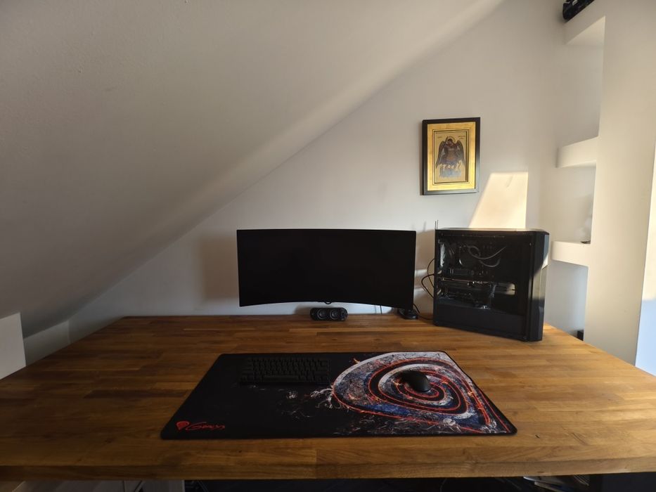 Rx 6800xt Ryzen 5 5600x LG ultragear OLED 240hz wym