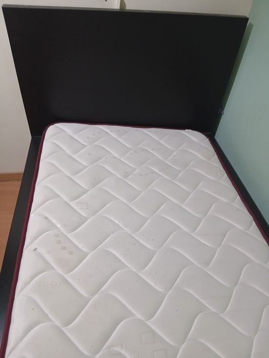 Cama com colchão