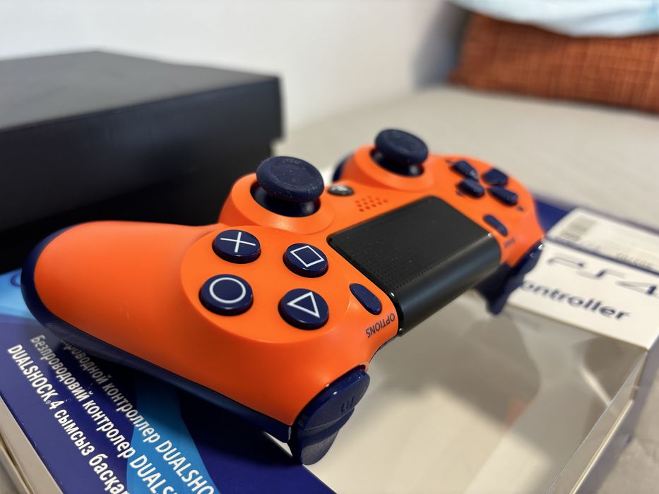 Геймпад SONY DualShock 4 version 2 (SUNSET ORANGE)