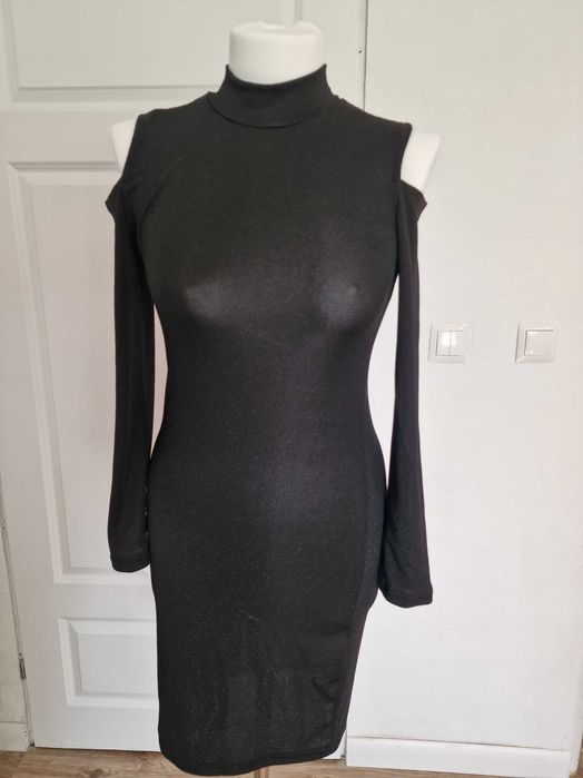 Czarna sukienka sinsay XS