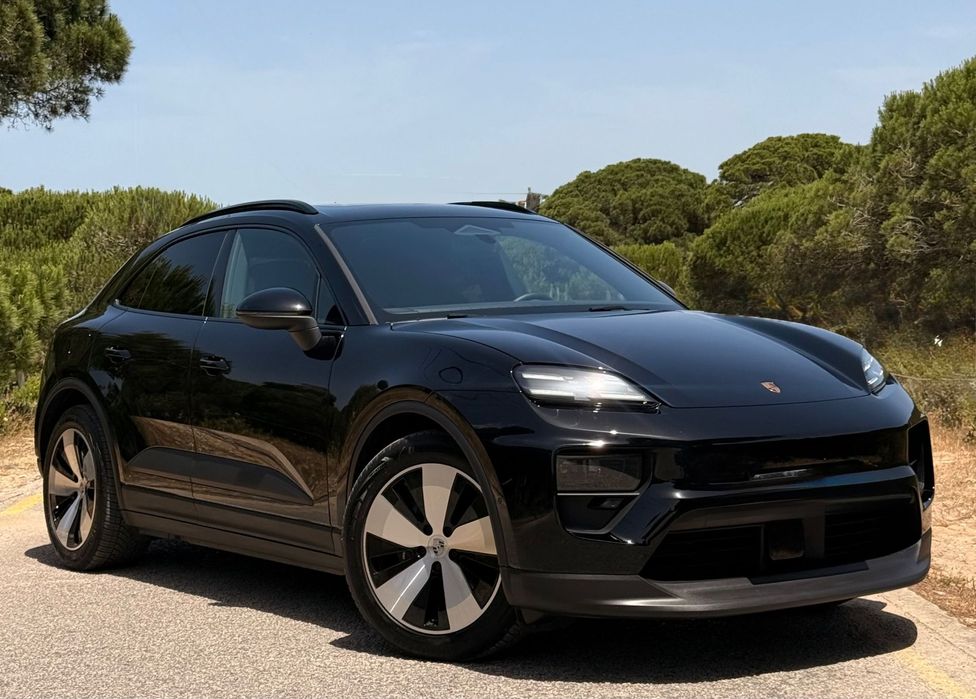 Porsche Macan Electric
