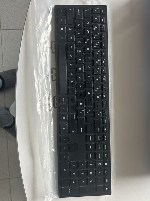 Teclado HP Pavilion 600 s/ fios