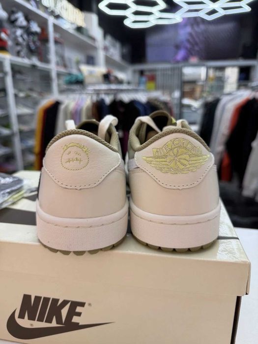 Jordan 1 Retro Low Golf Travis Scott Neutral Olive R.42