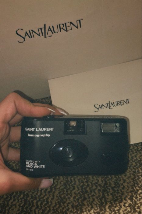Плівкова фотокамера Yves Saint Laurent
