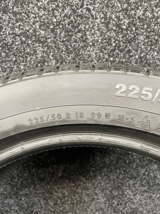 Продам Б/У шини Continental 225/50R18 ContiWinterContact TS