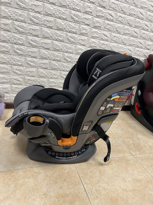 Автокрісло Chicco Fit4 Група 0+/1/2/3 (1.8-45 кг) автокресло