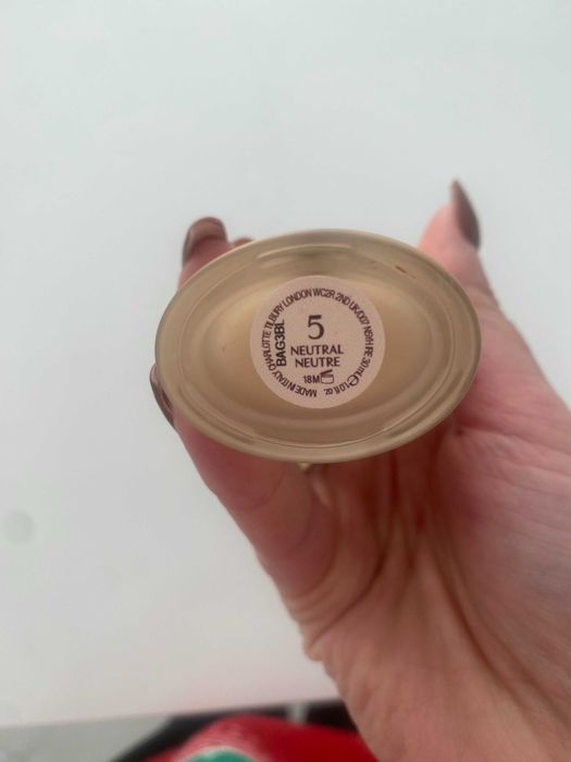 CHARLOTTE TILBURY Airbrush Flawless Foundation 5N Neutral podkład 30ml