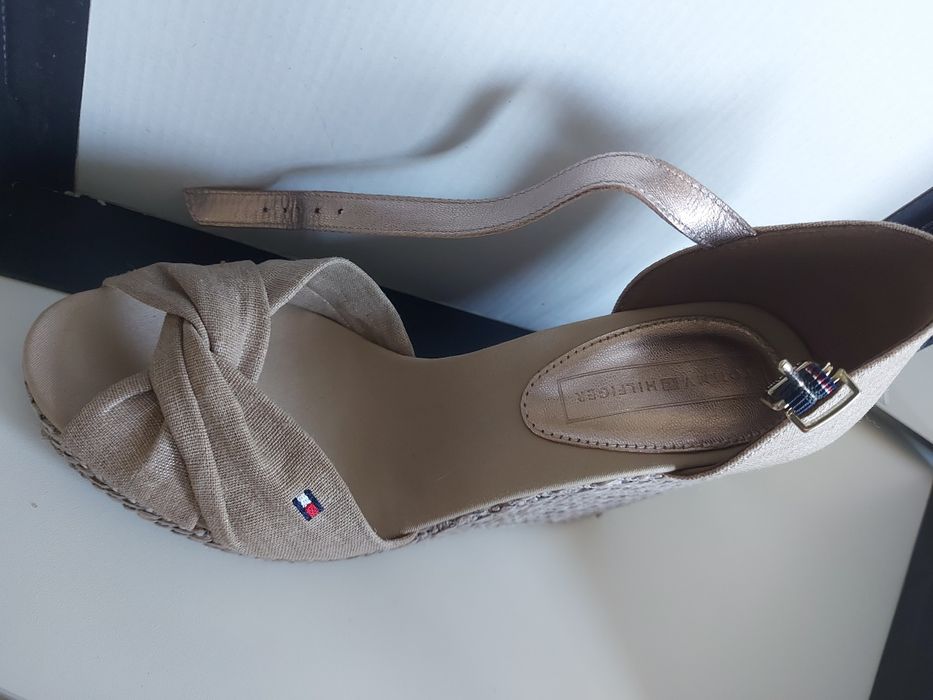 Espadryle na koturnie Tommy Hilfiger Iconic Elena Metallic Canvas 37