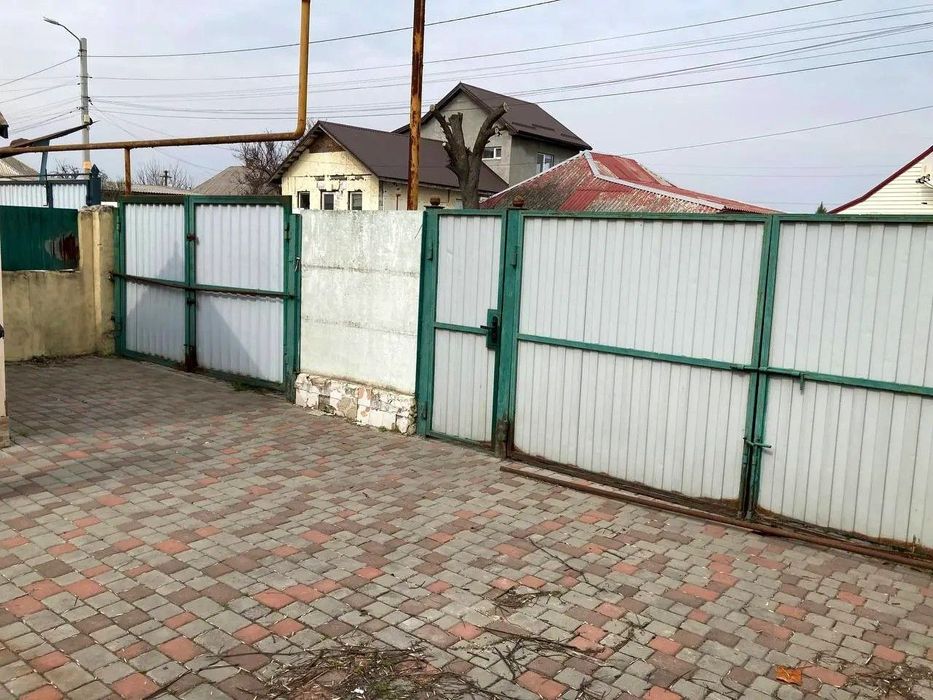 Здам будинок військовим