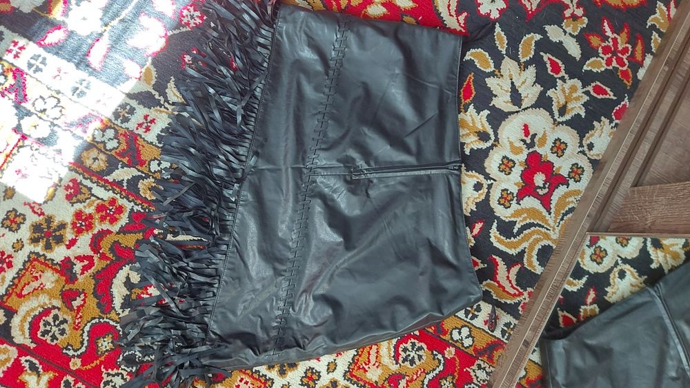 Sexi mini z eco skóry xl New Look