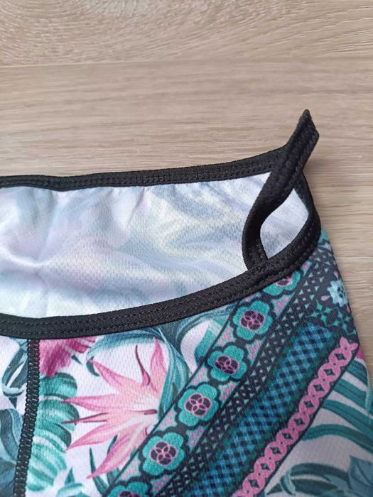 Chusta UV ochrona twarzy szyi karku dekoltu kwiaty 'WeGuard' UNI