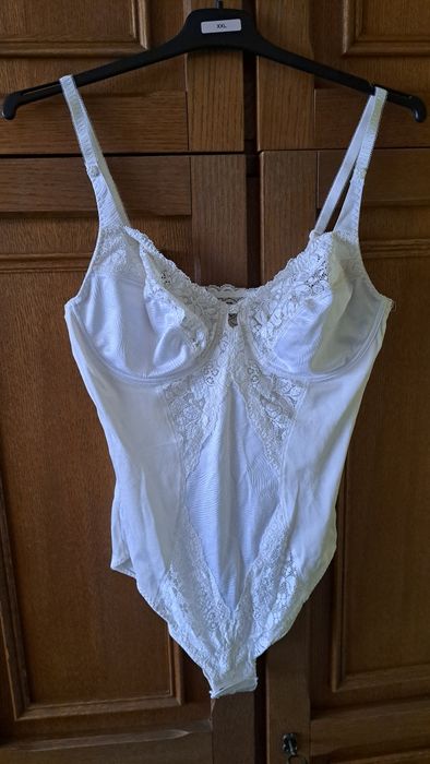 Body Triumph model isabelle