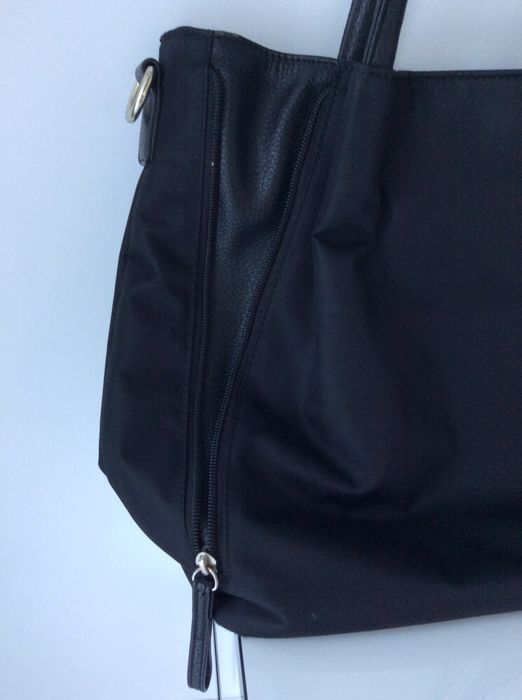 Torebka  Firmy  Bugatti