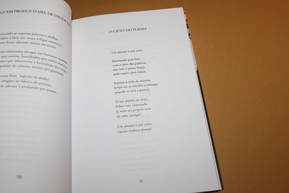 A  Inevitável Ave de Rapina...Tito Iglesias -POEMAS