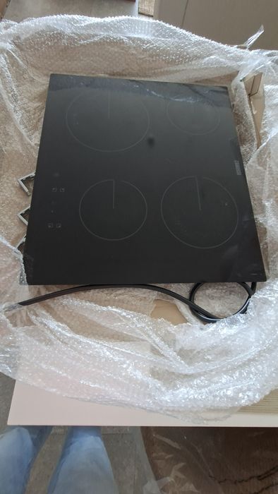 Forno e Placa vitrocerâmica Zanussi