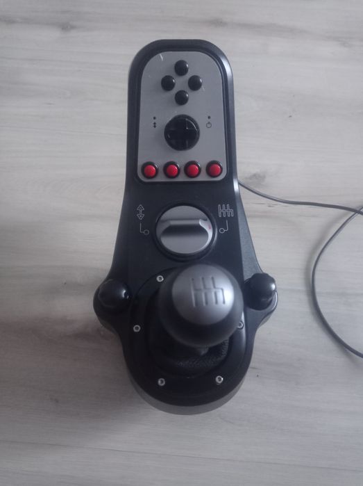 Руль Logitech g25