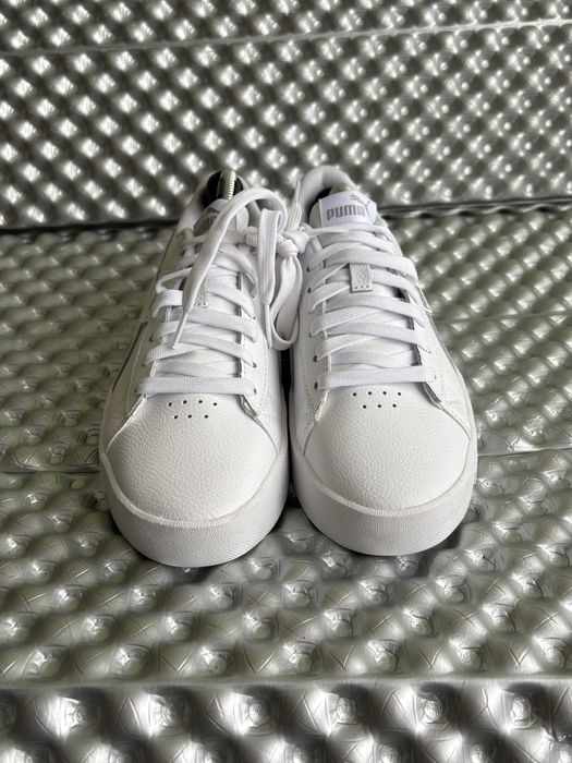 Жіночі кросівки Puma оригінал, нові, білі, 38.5
