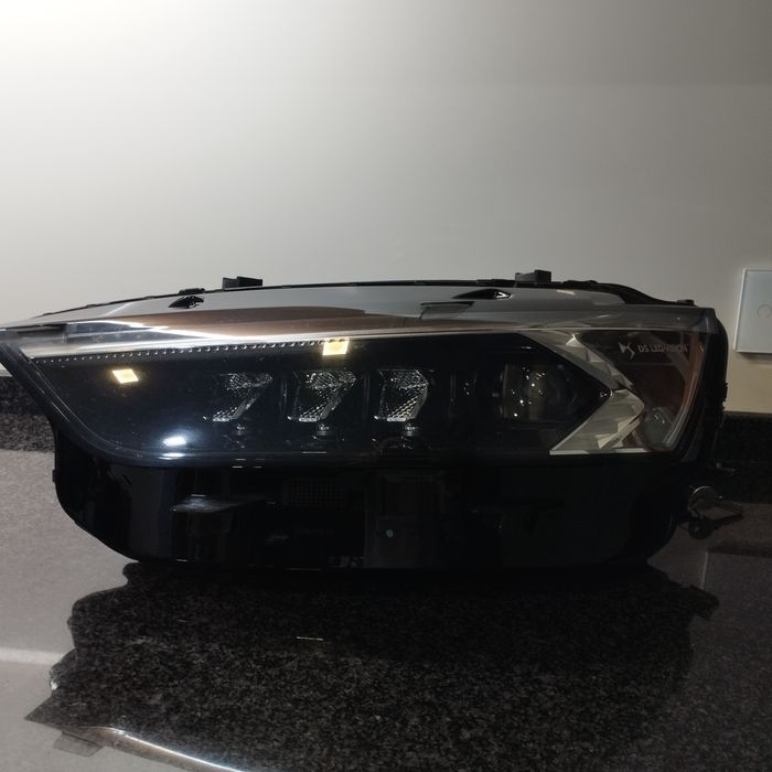 Farol esquerdo led vision  para DS7