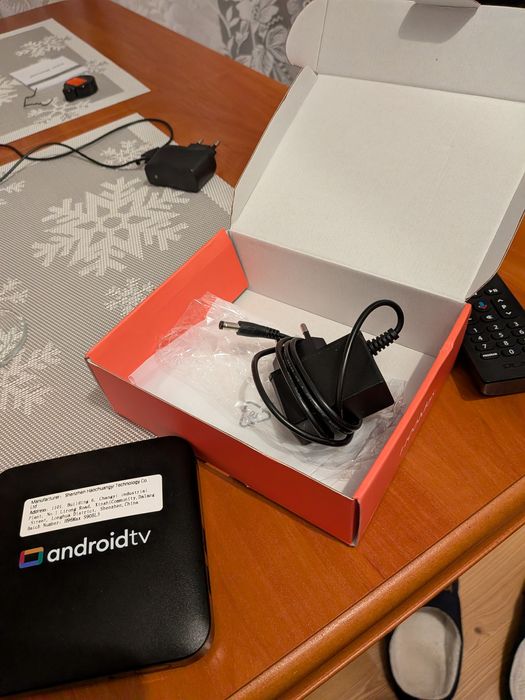 Android tv przystawka dekoder modem BOX