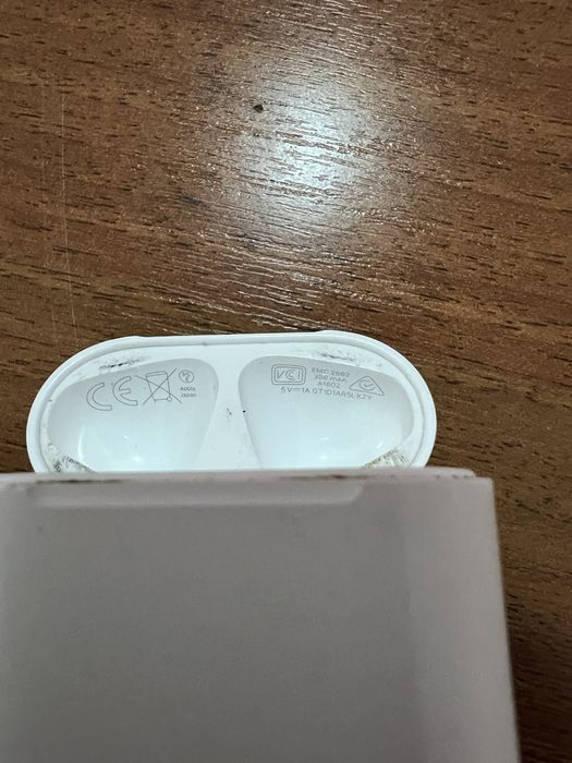 AirPods A1602 case кейс оригинал наушник