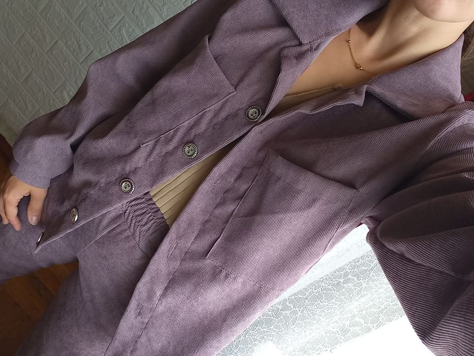 Костюм новий  жіночий мікровельвет