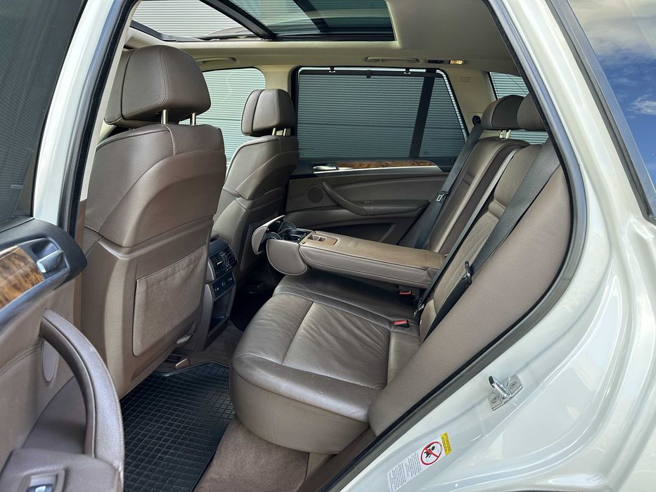 BMW X5 E70 35D 286PS 4x4 SPORT Bi-Xenon LED Komforty Panorama 20" WZÓR