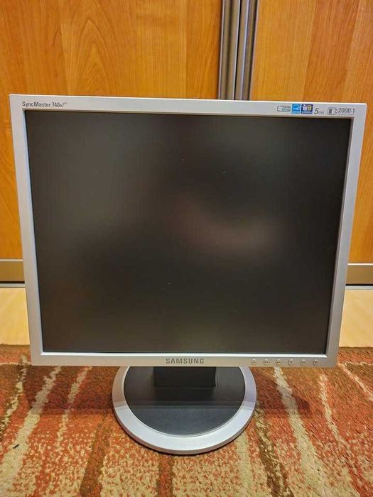 Monitor Samsung SyncMaster 740n plus 17"